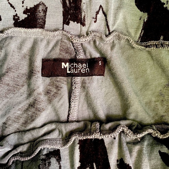 Michael Lauren Pants Cropped and Ruched leg hem Size S NWOT - Picture 3 of 3